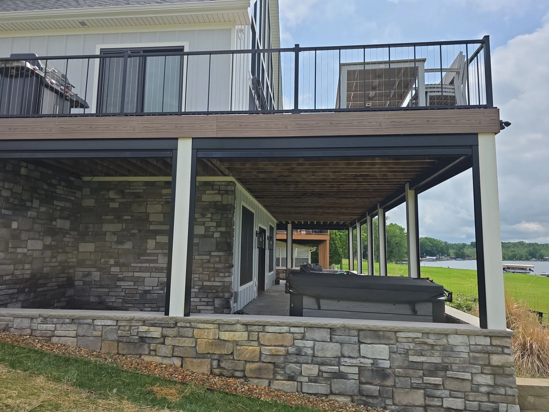 Screened lakefront room before the ceiling system was installed